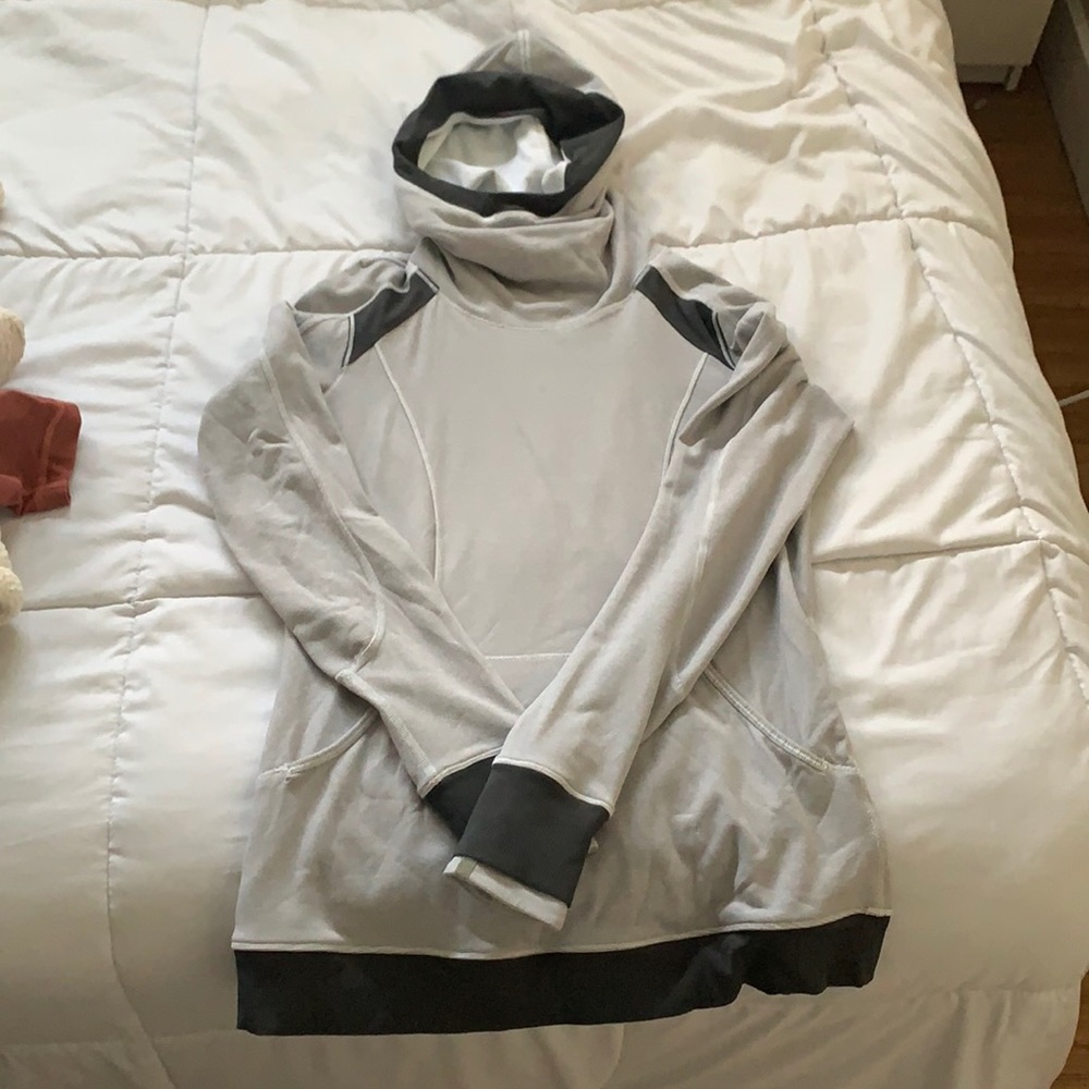 Lululemon pullover
